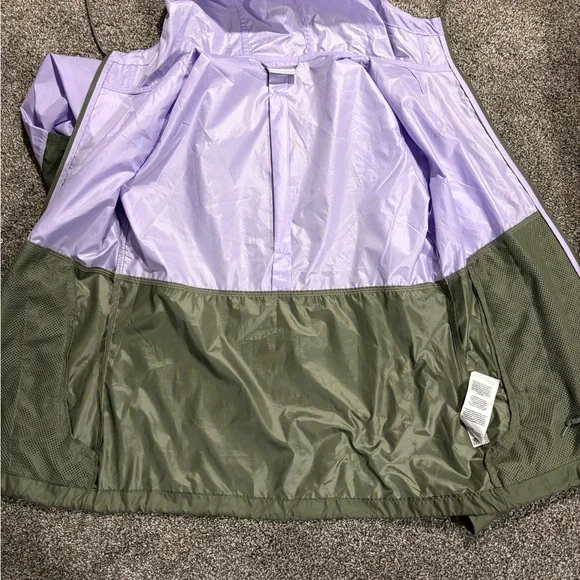 Columbia Lavender and Olive Windbreaker size s. drawstring lightweight outdoor - Picture 6 of 8
